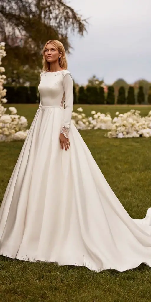 Embracing Elegance: A Guide to Simple Wedding Dresses 15 Ideas