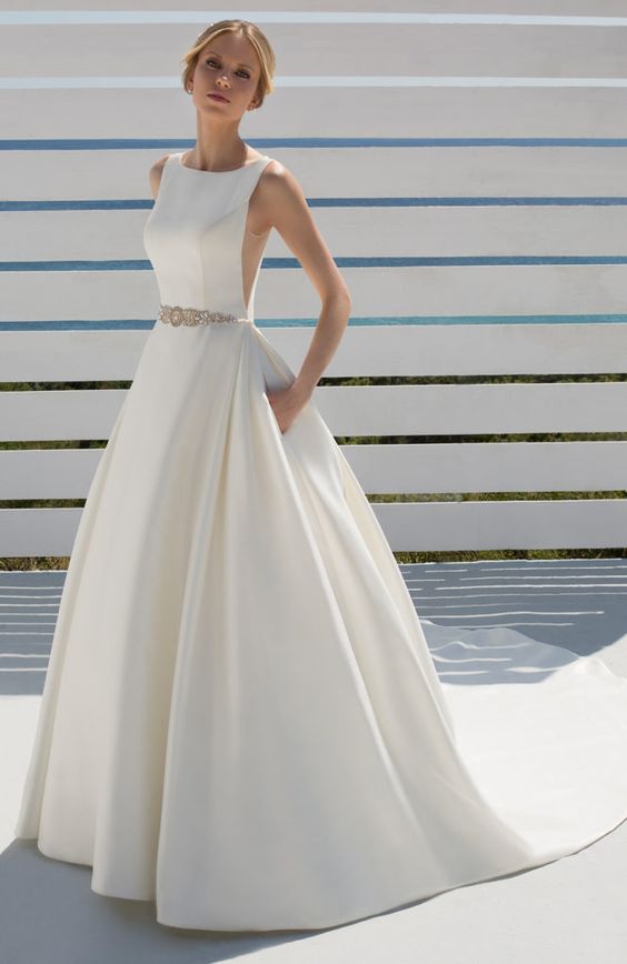 Embracing Elegance: A Guide to Simple Wedding Dresses 15 Ideas