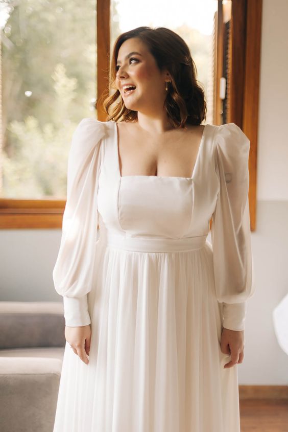 Celebrating Silhouettes: A Guide to Wedding Dresses for the Apple Body Shape 24 Ideas