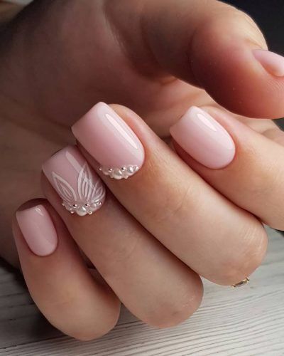 The Ultimate Guide to Short Wedding Nails 24 Ideas: Elegance at Your Fingertips