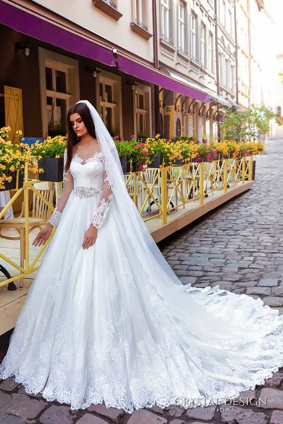 The Ultimate Guide to Choosing Wedding Dresses with a Long Train 25 Ideas