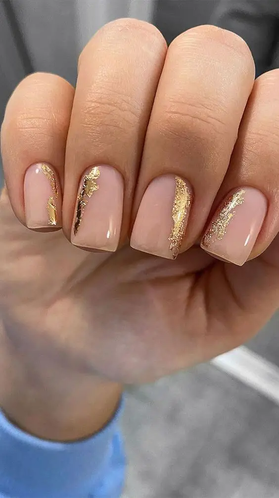 The Ultimate Guide to Short Wedding Nails 24 Ideas: Elegance at Your Fingertips