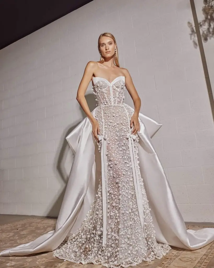 Embracing Elegance: A Guide to Wedding Dresses for the Triangle Body Shape 26 Ideas