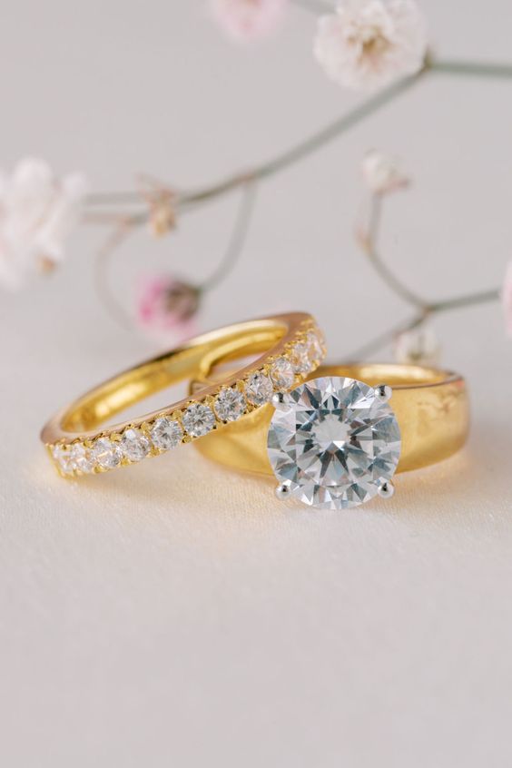 Yellow Gold Wedding Rings 25 Ideas: A Timeless Choice for Your Special Day