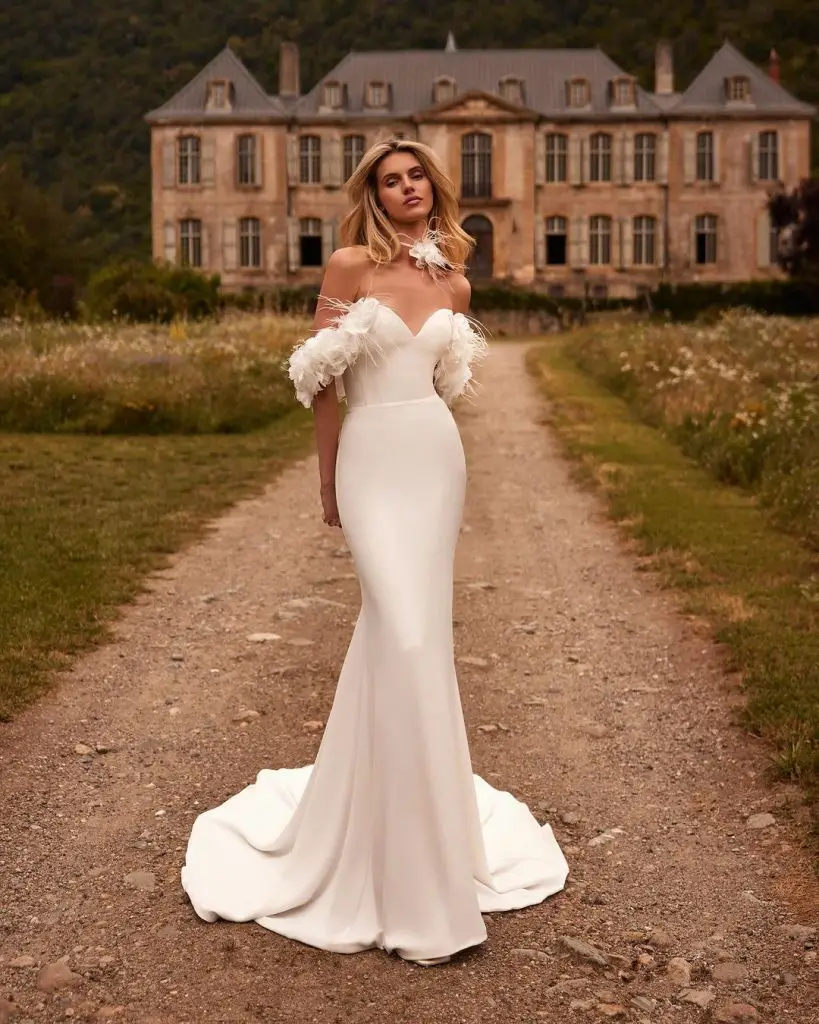 Embracing Elegance: A Guide to Wedding Dresses for the Triangle Body Shape 26 Ideas