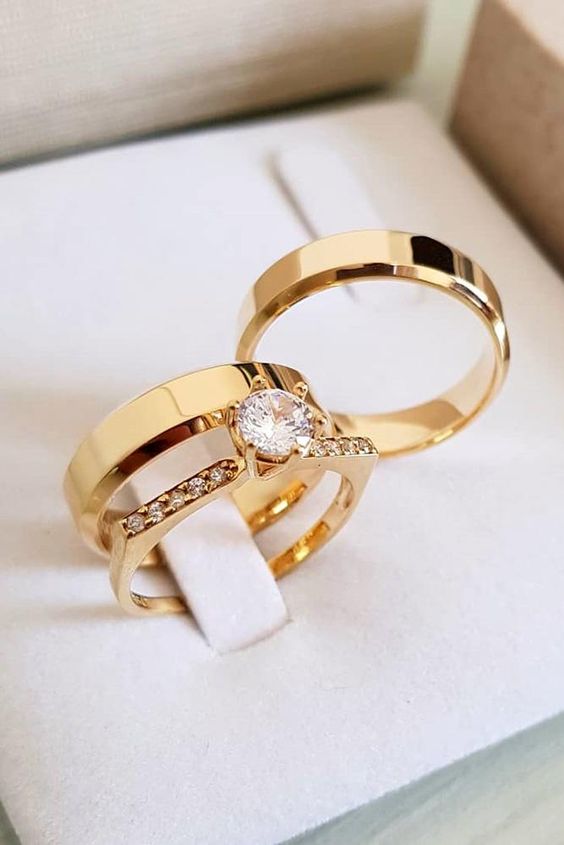 Yellow Gold Wedding Rings 25 Ideas: A Timeless Choice for Your Special Day