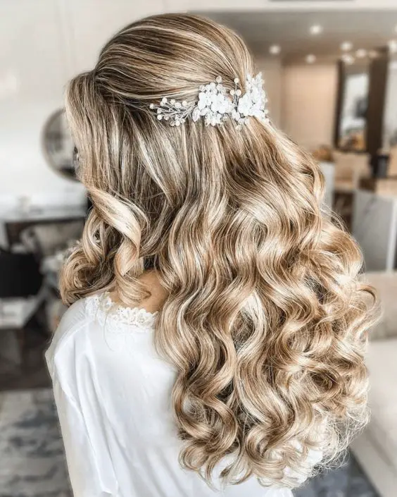 Half Up Bridal Hairstyles 27 Ideas: Elegant Choices for Your Special Day