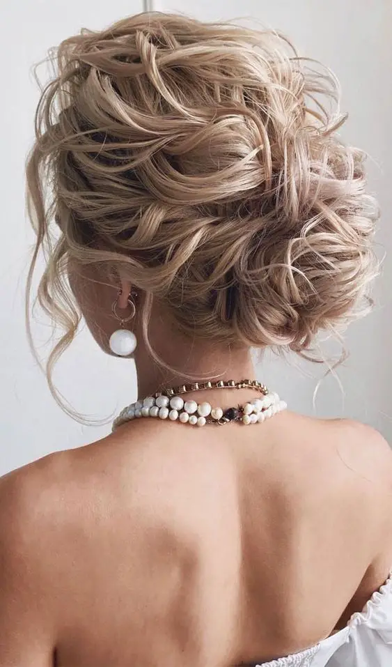 Chic Updo Hairstyles for Short Hair 24 Ideas: Perfect for Your Wedding Day