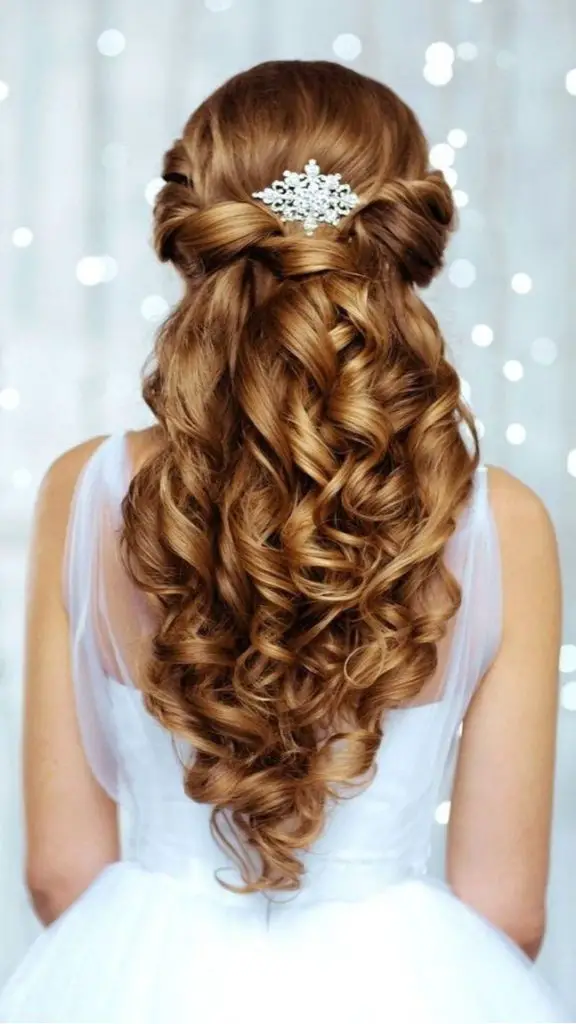 Half Up Bridal Hairstyles 27 Ideas: Elegant Choices for Your Special Day