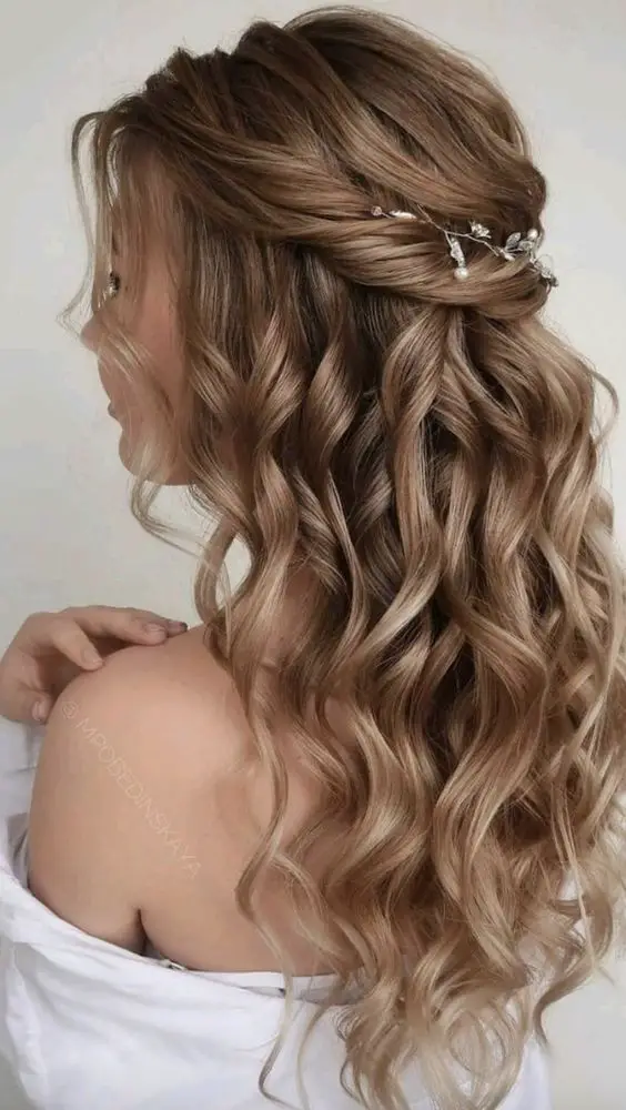 Half Up Bridal Hairstyles 27 Ideas: Elegant Choices for Your Special Day