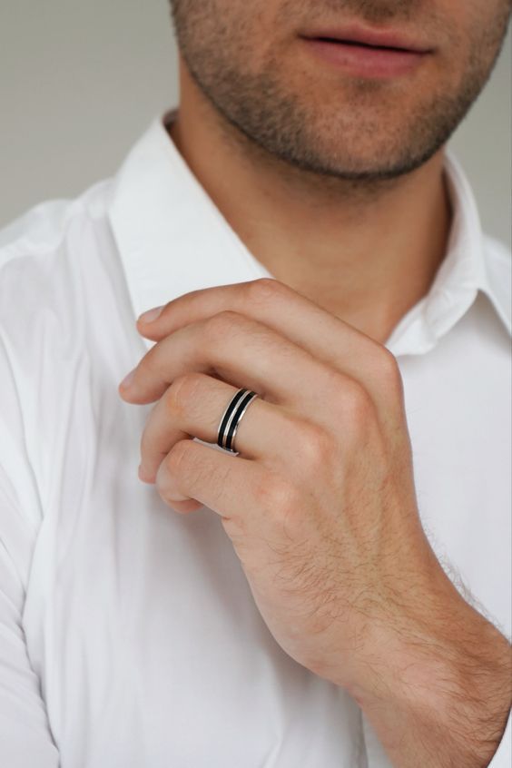 Embracing Elegance with Men's Wedding Rings 17 Ideas