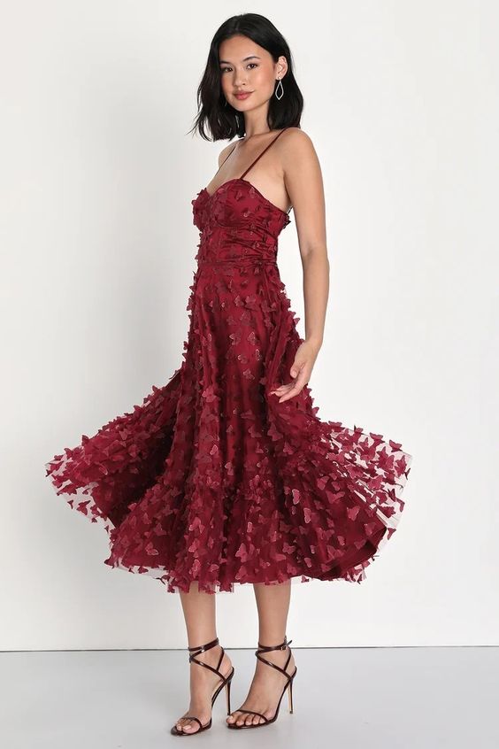 Finding the Perfect Wedding Guest Dress 15 Ideas: Accessorize in Style