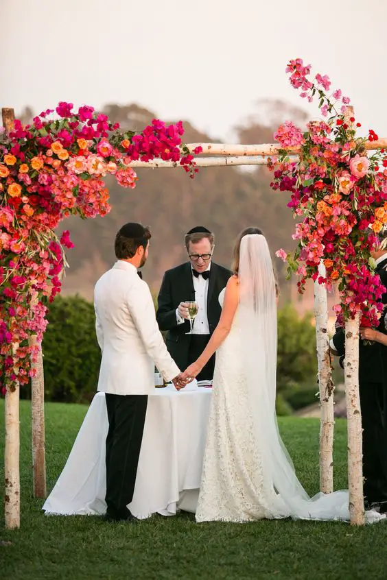 Wedding Colors: Unveiling the Trends That Will Captivate Hearts in 2024 18 Ideas