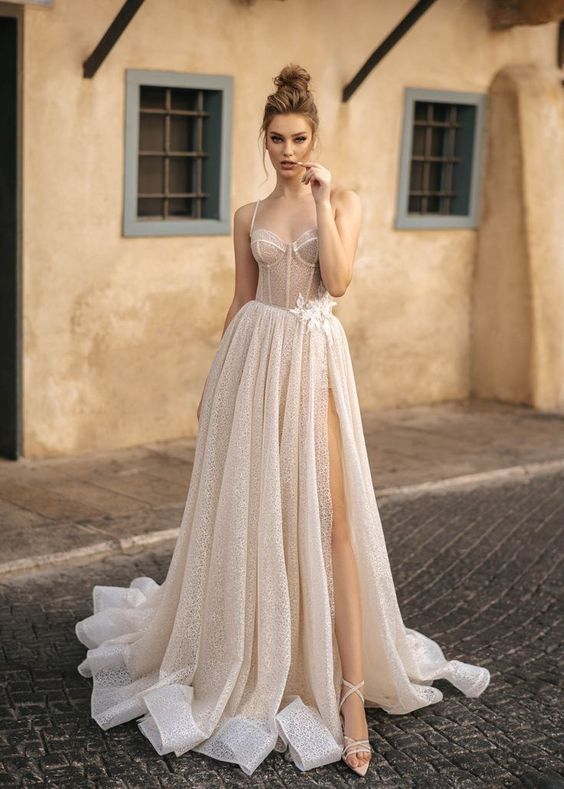 Tulle Wedding Dresses 27 Ideas: A Whirl of Romance and Style