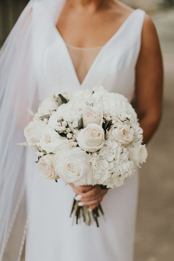 The Ultimate Guide to Selecting Wedding Flowers for the Bride 15 Ideas