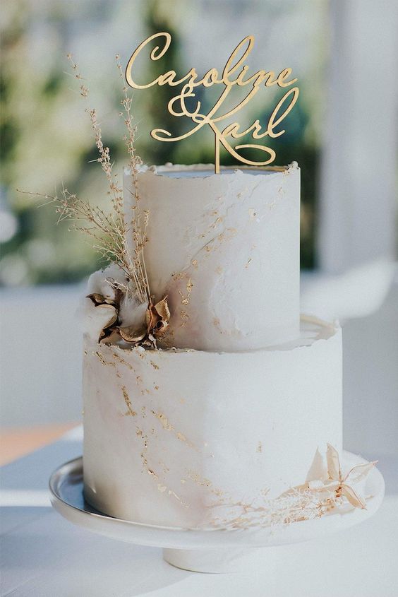 The Ultimate Guide to Selecting the Perfect Wedding Cake Toppers 16 Ideas