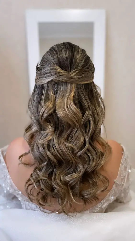 Captivating Bride Hairstyles: Half Up, Half Down 25 Ideas