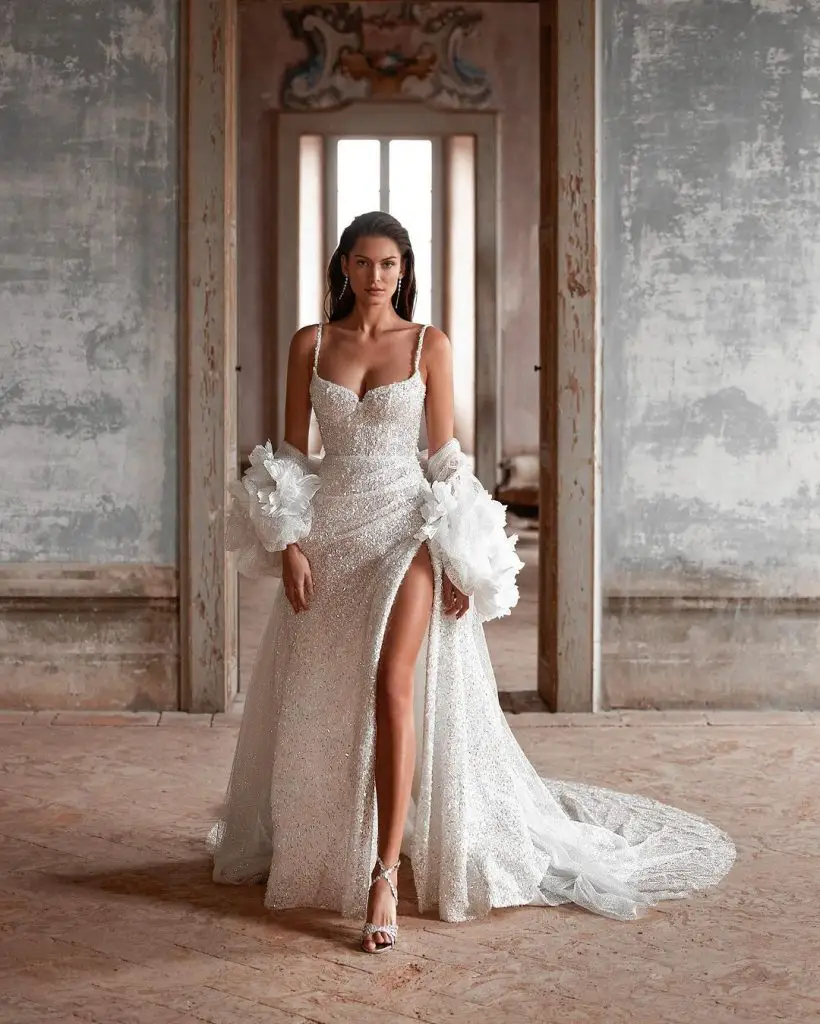 Embracing Elegance: A Guide to Wedding Dresses for the Triangle Body Shape 26 Ideas
