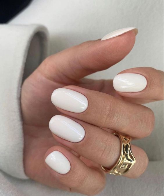 White Wedding Nails 25 Ideas: From Plain Elegance to Dazzling Bling