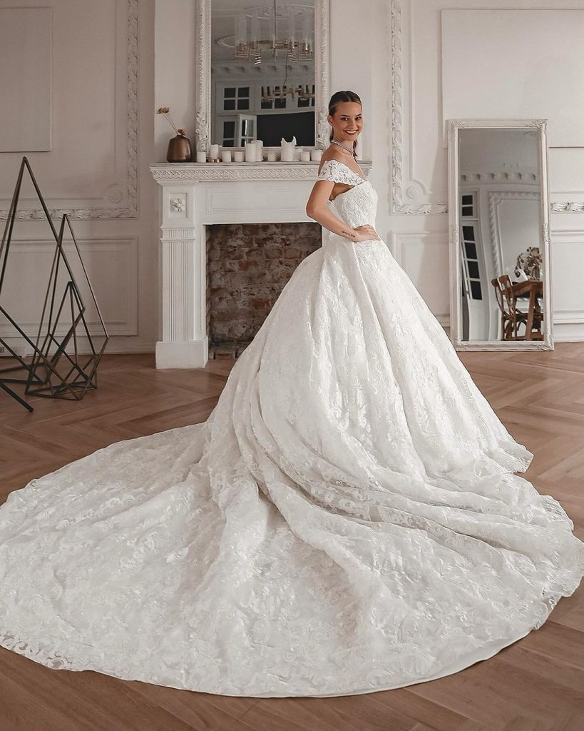 Bohemian Wedding Dresses 26 Ideas: Embracing Timeless Elegance and Free-Spirited Beauty