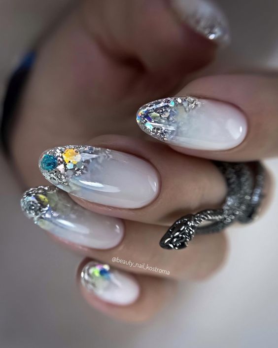 Wedding Nails Sparkle 25 Ideas: Elevating Your Bridal Look with Stunning Nail Art