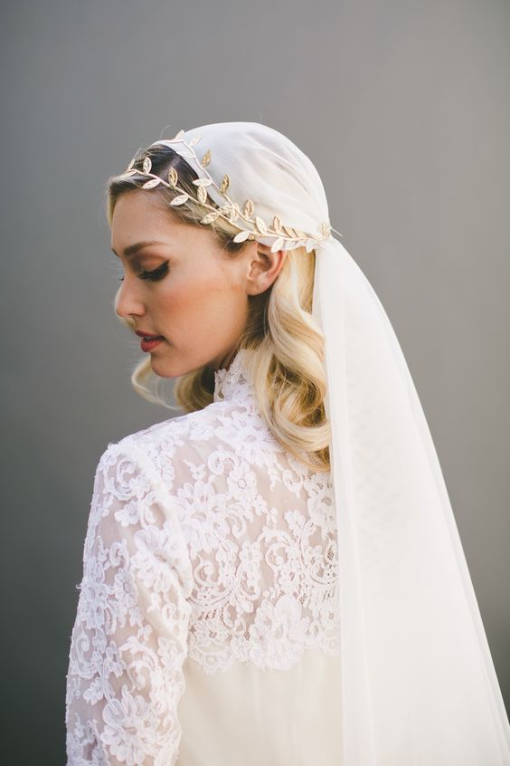 Elegant Bride Hairstyles with Veil and Tiara 24 Ideas: A Timeless Guide