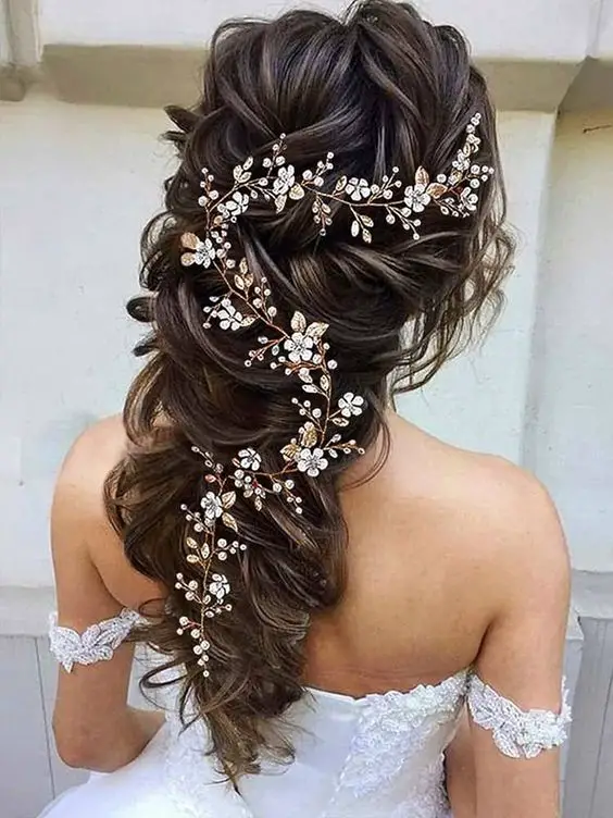 Wedding Hairstyles for June 2024 25 Ideas