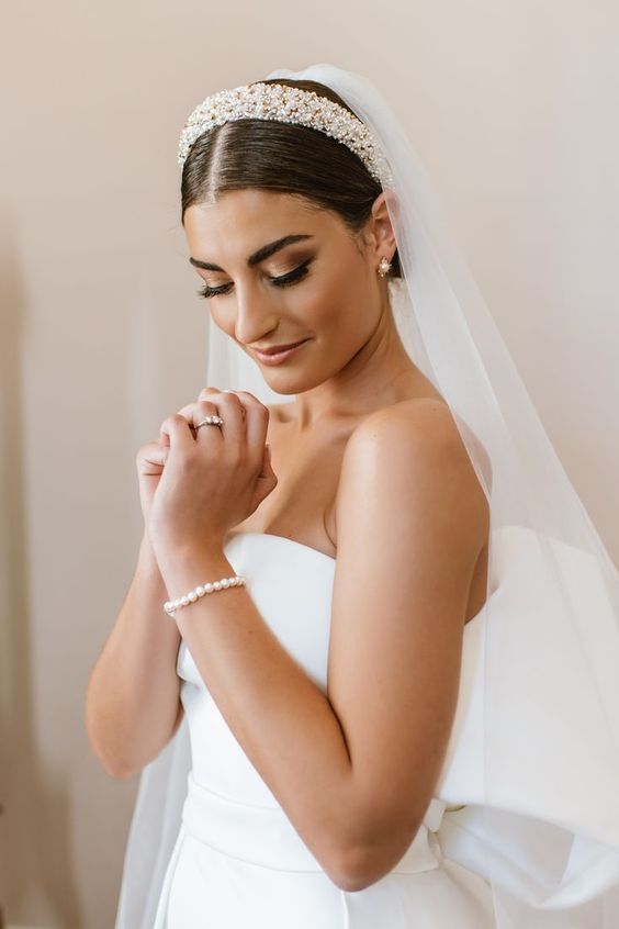 Elegant Bride Hairstyles with Veil and Tiara 24 Ideas: A Timeless Guide