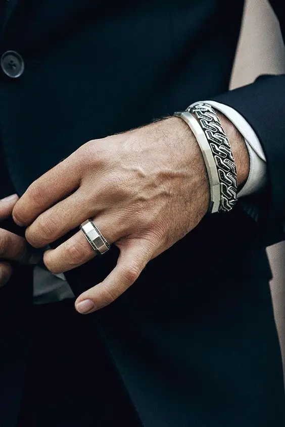 Unique Men's Platinum Wedding Bands 21 Ideas: Modern, Matte, and Diamond Designs