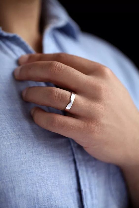 Unique Men's Platinum Wedding Bands 21 Ideas: Modern, Matte, and Diamond Designs