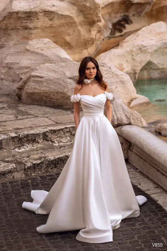 Wedding Dresses for July 2024: An Elegant Guide 25 Ideas