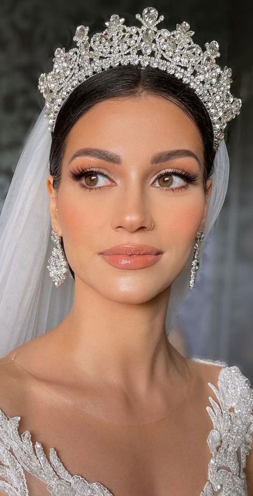 Wedding Makeup for June 2024 23 Ideas: Celebrating Beauty Trends
