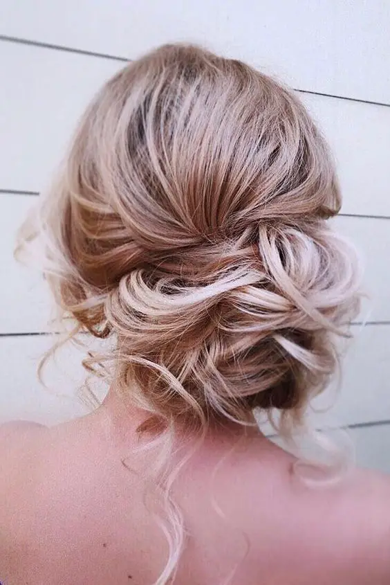 Wedding Hairstyles for June 2024 25 Ideas