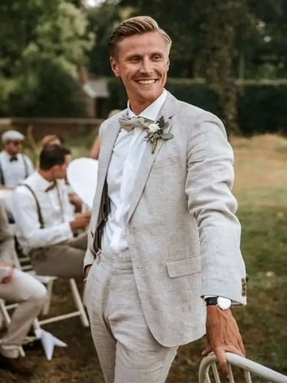 Beach Wedding Attire for Men: Stylish and Comfortable Choices