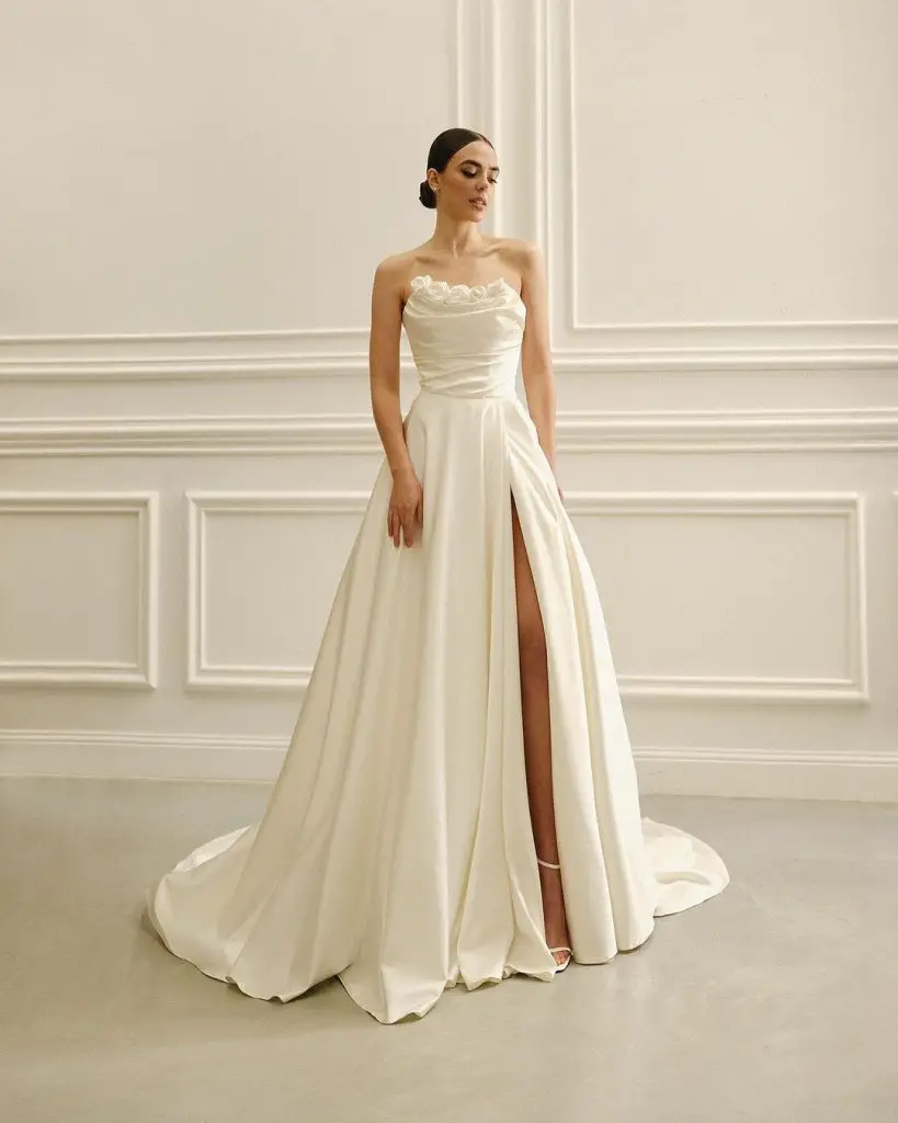 Stunning Fall Wedding Dresses 27 Ideas: The Ultimate Guide to Choosing Your Perfect Gown