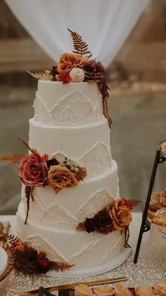 Wedding Cake Trends for Fall October 21 Ideas