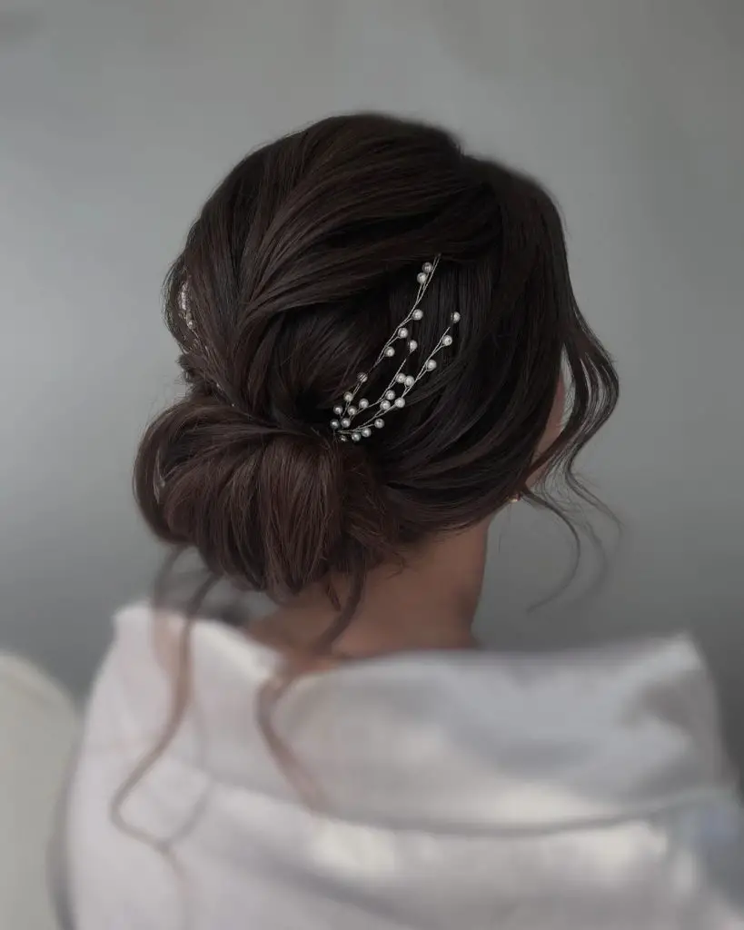 Fall Wedding Hairstyles for Long Hair 26 Ideas: Elegant Choices for Your Big Day