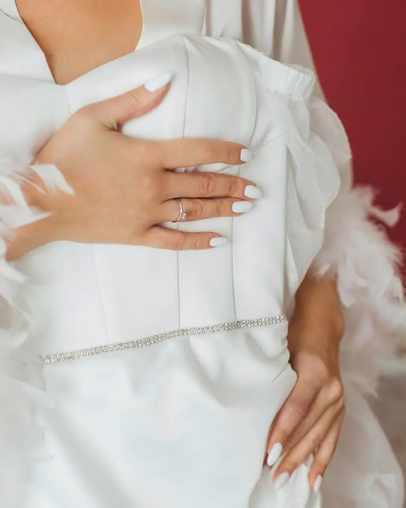 November Wedding Nails 23 Ideas: Captivating Designs for the Perfect Day