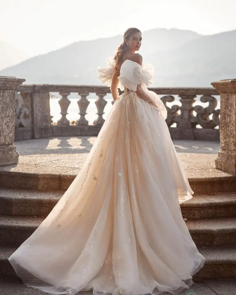 Stunning Fall Wedding Dresses 27 Ideas: The Ultimate Guide to Choosing Your Perfect Gown