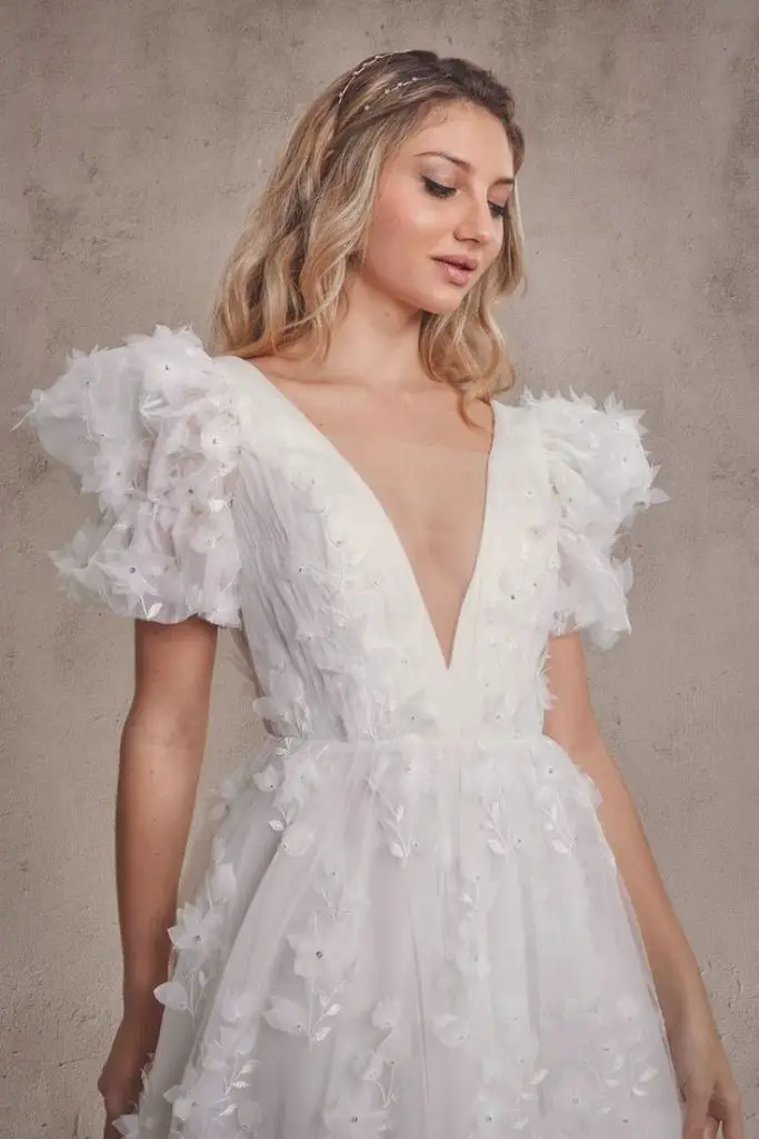 Fall Wedding Dress 24 Ideas: Embrace the Season with Style