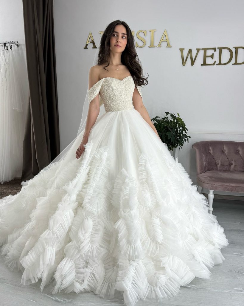 Wedding Bride Dresses 26 Ideas: Top Trends for September 2024