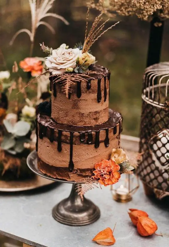 Fall Wedding Cake Flowers 25 Ideas: A Perfect Blend of Nature and Elegance