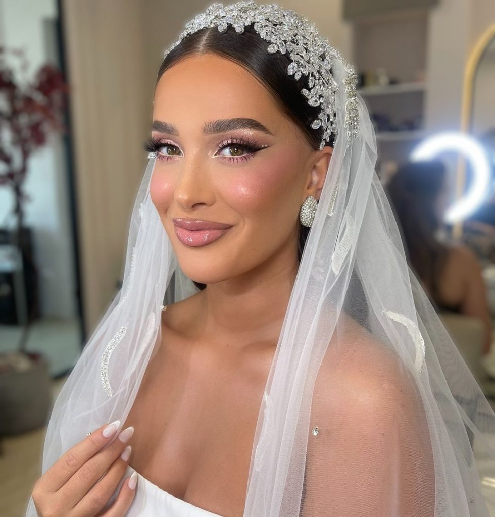 Fall Wedding Makeup 26 Ideas: Captivating Looks for the Autumn Bride