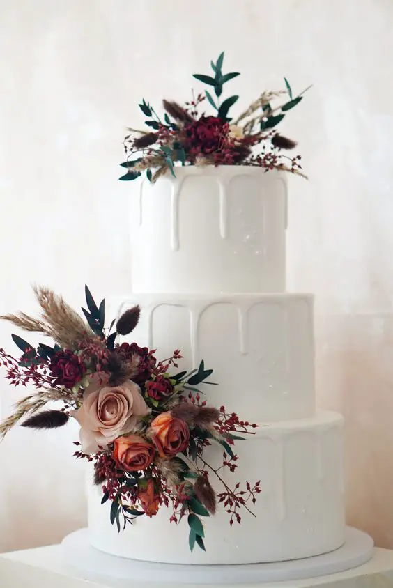 Fall Wedding Cake Flowers 25 Ideas: A Perfect Blend of Nature and Elegance