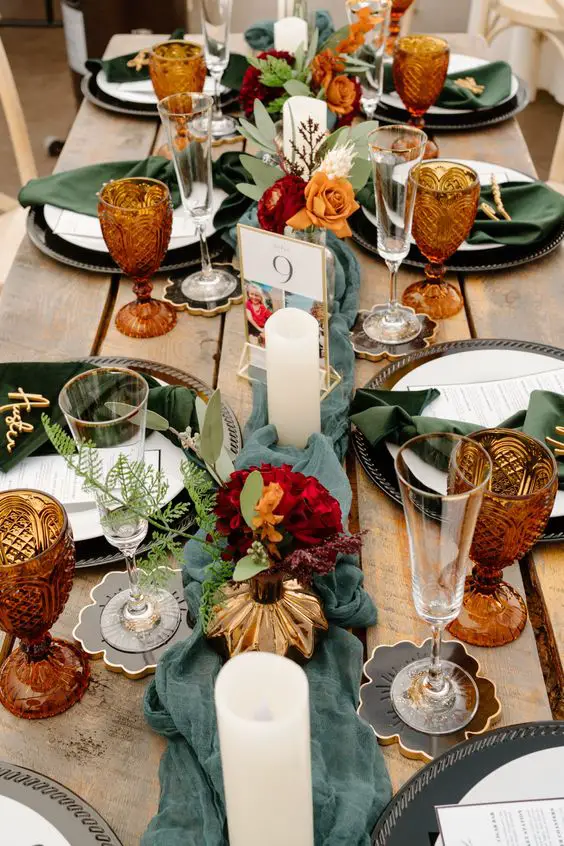 Fall Wedding Décor: Enchanting 25 Ideas for Your Special Day