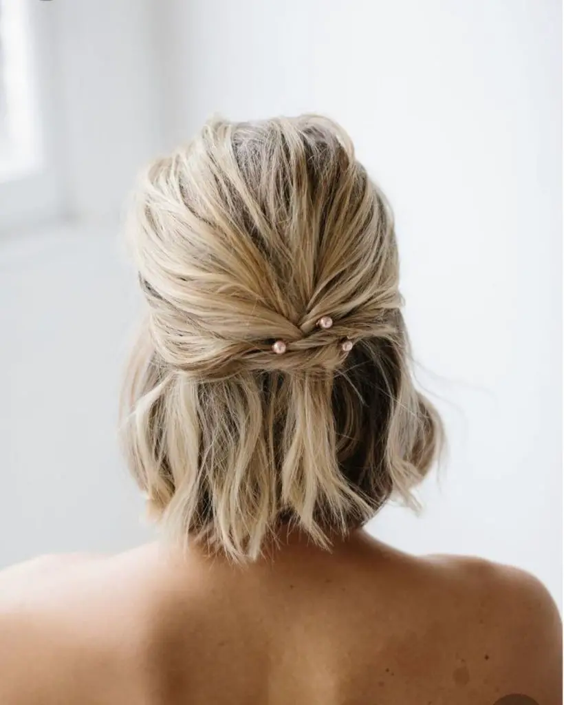 Fall Wedding Hairstyles for Guests: Simple and Elegant 25 Ideas