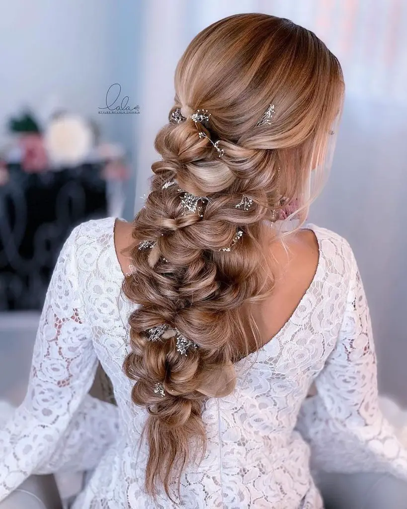 Stunning November Wedding Hair 23 Ideas for the Bride