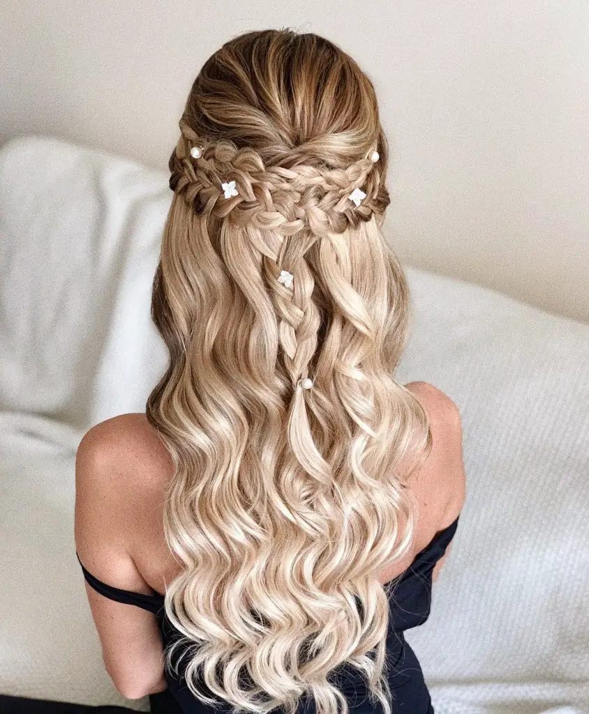 October Wedding Hairstyles: Elegant and Trendy 22 Ideas for Your Special Day