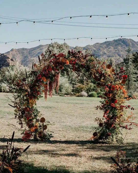 Fall Wedding Décor: Enchanting 25 Ideas for Your Special Day