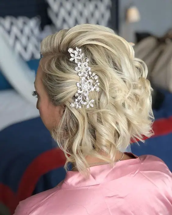 Stunning Bob Wedding Fall Hairstyles for the Perfect Bridal Look 25 Ideas